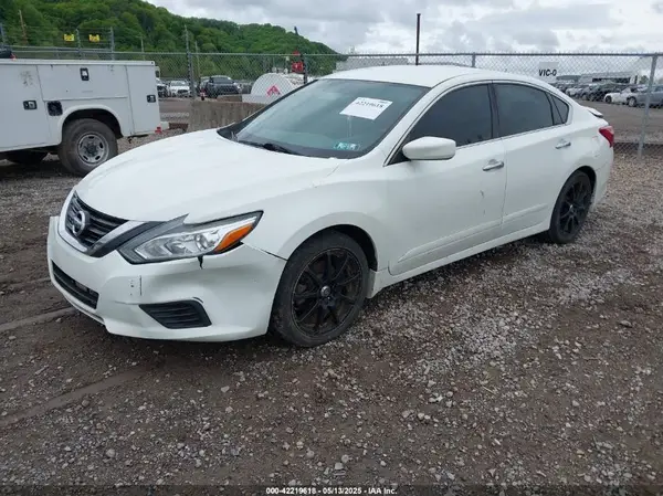 1N4AL3AP7HC242034 2017 NISSAN ALTIMA - Image 2