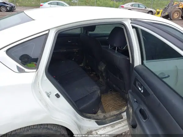 1N4AL3AP7HC242034 2017 NISSAN ALTIMA - Image 8
