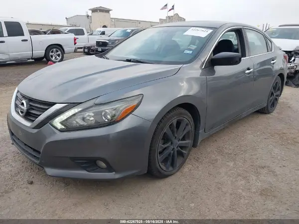1N4AL3AP7HC249081 2017 NISSAN ALTIMA - Image 2