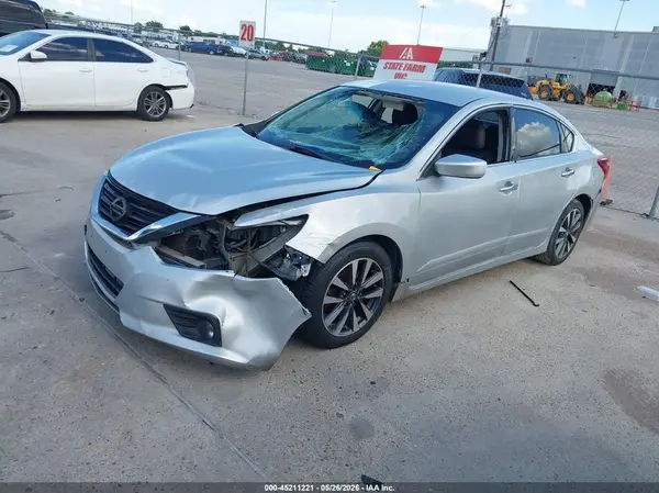 1N4AL3AP7HC249565 2017 NISSAN ALTIMA - Image 2