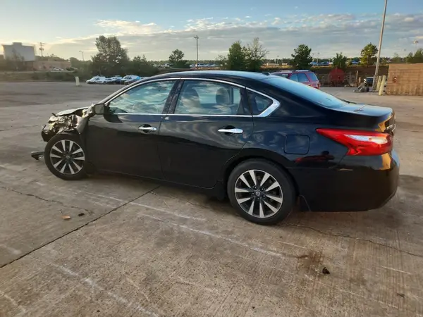 1N4AL3AP7HC250604 2017 NISSAN ALTIMA - Image 2