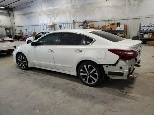 1N4AL3AP7HC252191 2017 NISSAN ALTIMA - Image 2