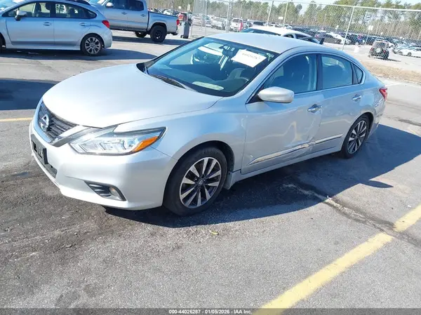 1N4AL3AP7HC256354 2017 NISSAN ALTIMA - Image 2