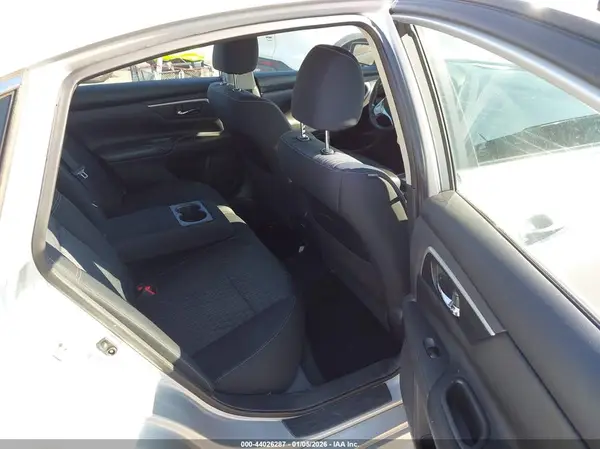 1N4AL3AP7HC256354 2017 NISSAN ALTIMA - Image 8