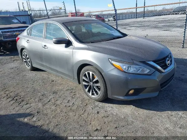 1N4AL3AP7HC257858 2017 NISSAN ALTIMA - Image 1
