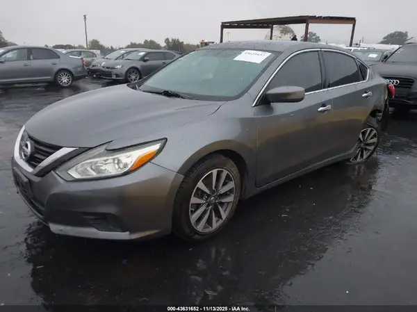1N4AL3AP7HC260789 2017 NISSAN ALTIMA - Image 2