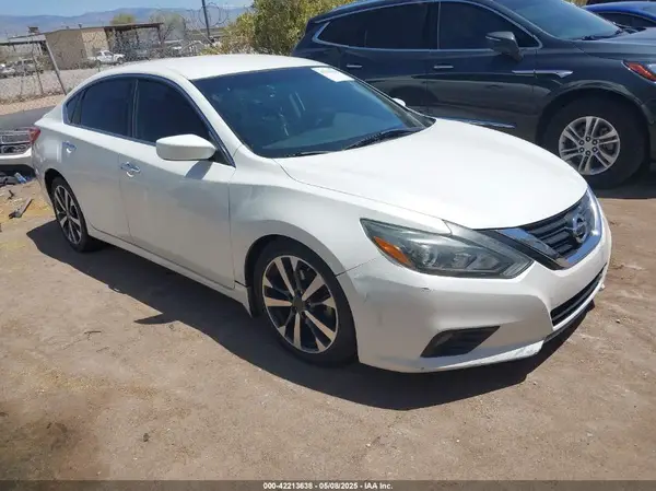 1N4AL3AP7HC261134 2017 NISSAN ALTIMA - Image 1