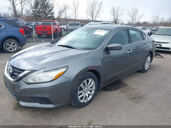 1N4AL3AP7HC263174 2017 NISSAN ALTIMA - Image 2