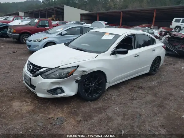 1N4AL3AP7HC263627 2017 NISSAN ALTIMA - Image 2