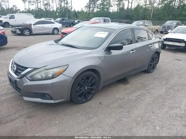 1N4AL3AP7HC264504 2017 NISSAN ALTIMA - Image 2