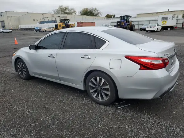 1N4AL3AP7HC264681 2017 NISSAN ALTIMA - Image 2