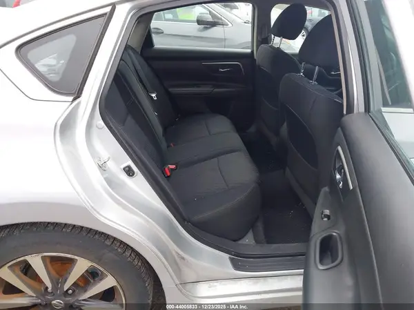 1N4AL3AP7HC266575 2017 NISSAN ALTIMA - Image 8