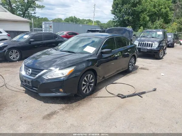 1N4AL3AP7HC268892 2017 NISSAN ALTIMA - Image 2