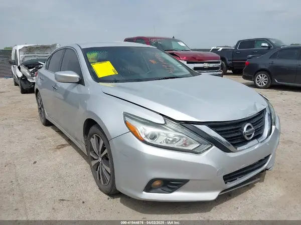 1N4AL3AP7HC269279 2017 NISSAN ALTIMA - Image 1