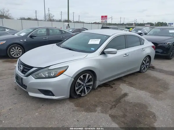 1N4AL3AP7HC275034 2017 NISSAN ALTIMA - Image 2