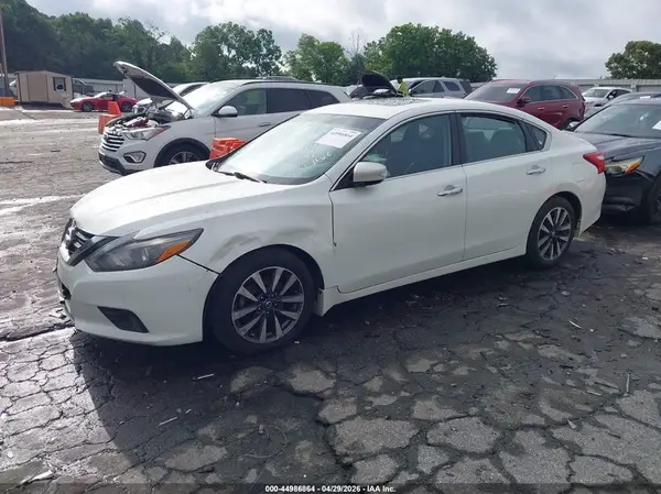 1N4AL3AP7HC275566 2017 NISSAN ALTIMA - Image 2