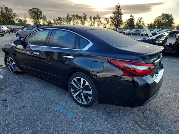 1N4AL3AP7HC276815 2017 NISSAN ALTIMA - Image 2