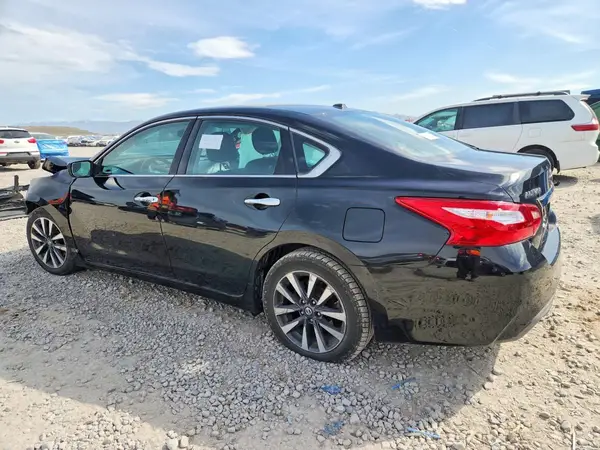 1N4AL3AP7HC277883 2017 NISSAN ALTIMA - Image 2