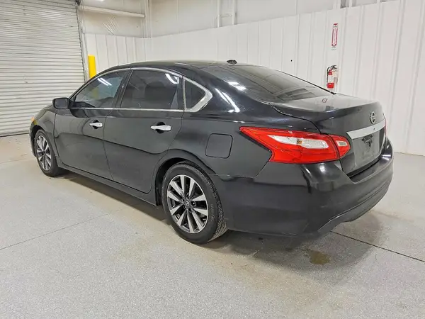 1N4AL3AP7HC283893 2017 NISSAN ALTIMA - Image 2