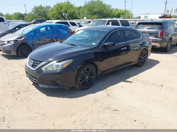 1N4AL3AP7HC285742 2017 NISSAN ALTIMA - Image 2