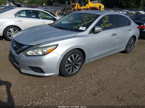 1N4AL3AP7HC289709 2017 NISSAN ALTIMA - Image 2
