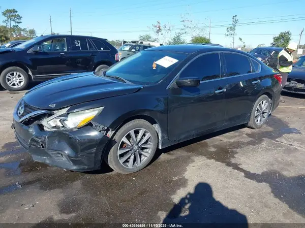 1N4AL3AP7HC293078 2017 NISSAN ALTIMA - Image 2
