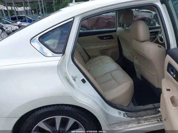 1N4AL3AP7HC294277 2017 NISSAN ALTIMA - Image 8