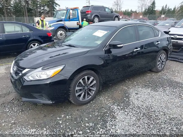 1N4AL3AP7HC295669 2017 NISSAN ALTIMA - Image 2