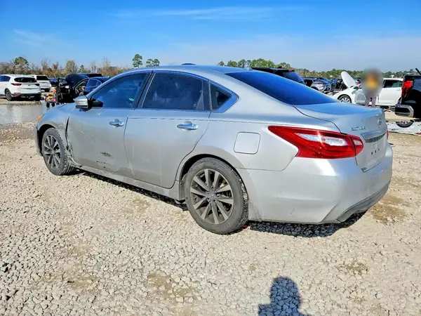 1N4AL3AP7HC472656 2017 NISSAN ALTIMA - Image 2