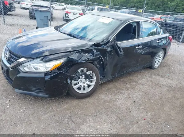 1N4AL3AP7HC473161 2017 NISSAN ALTIMA - Image 2