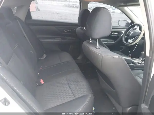 1N4AL3AP7HC479008 2017 NISSAN ALTIMA - Image 8