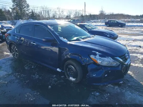 1N4AL3AP7HC483818 2017 NISSAN ALTIMA - Image 1