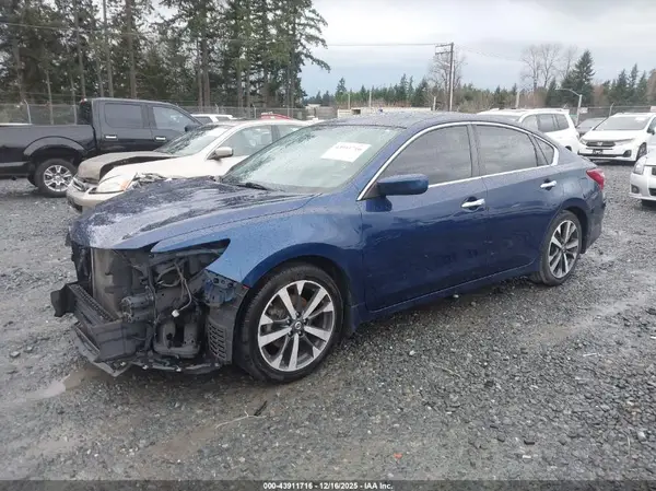 1N4AL3AP7HC483821 2017 NISSAN ALTIMA - Image 2