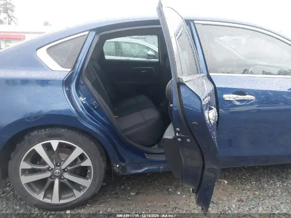 1N4AL3AP7HC483821 2017 NISSAN ALTIMA - Image 8