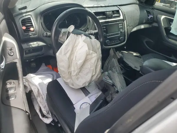 1N4AL3AP7HC485715 2017 NISSAN ALTIMA - Image 8