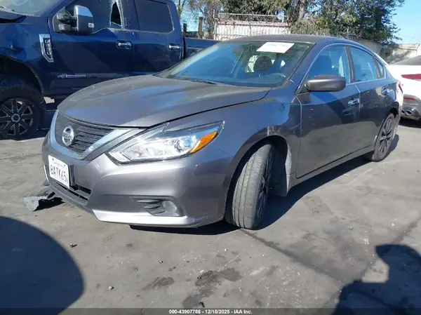 1N4AL3AP7HC490445 2017 NISSAN ALTIMA - Image 2