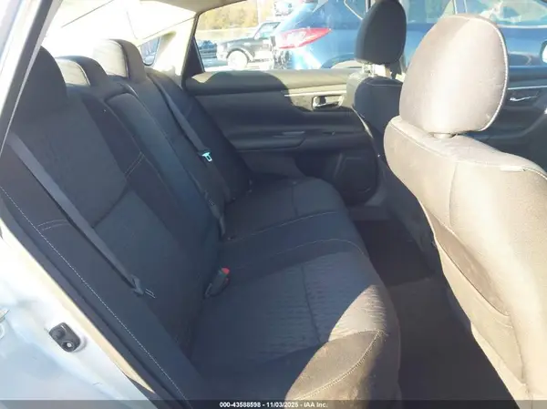 1N4AL3AP7HC494334 2017 NISSAN ALTIMA - Image 8