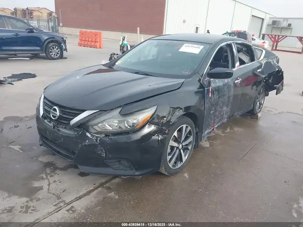 1N4AL3AP7HC497024 2017 NISSAN ALTIMA - Image 2
