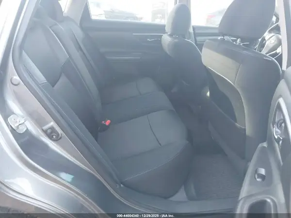 1N4AL3AP7HC497329 2017 NISSAN ALTIMA - Image 8