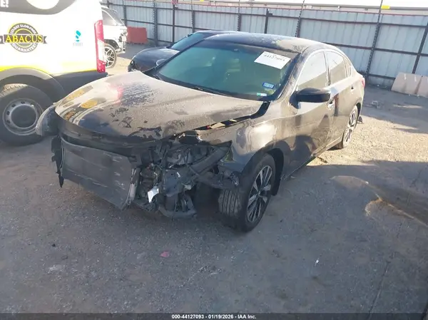 1N4AL3AP7HC498738 2017 NISSAN ALTIMA - Image 2