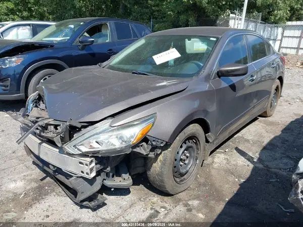 1N4AL3AP7HN303175 2017 NISSAN ALTIMA - Image 2
