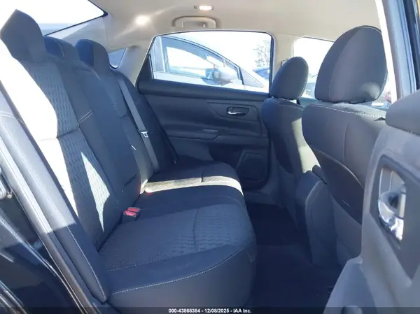 1N4AL3AP7HN305475 2017 NISSAN ALTIMA - Image 8
