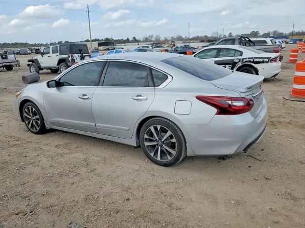 1N4AL3AP7HN317593 2017 NISSAN ALTIMA - Image 2