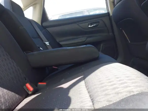 1N4AL3AP7HN322048 2017 NISSAN ALTIMA - Image 8