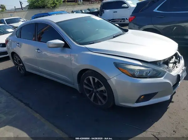 1N4AL3AP7HN324639 2017 NISSAN ALTIMA - Image 1