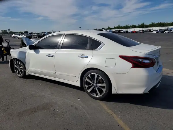 1N4AL3AP7HN324687 2017 NISSAN ALTIMA - Image 2