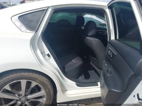 1N4AL3AP7HN331512 2017 NISSAN ALTIMA - Image 8