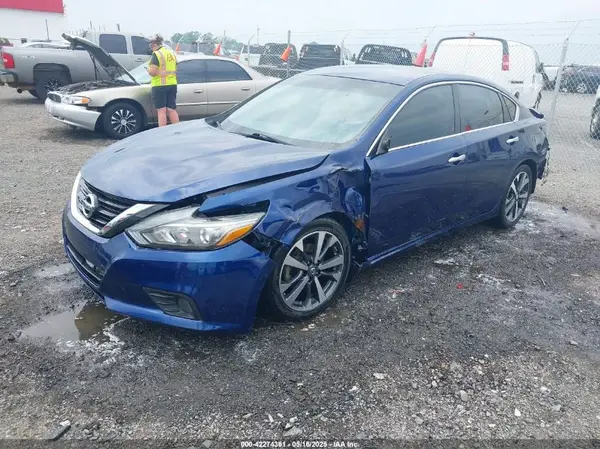 1N4AL3AP7HN340808 2017 NISSAN ALTIMA - Image 2