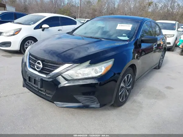 1N4AL3AP7HN342042 2017 NISSAN ALTIMA - Image 2