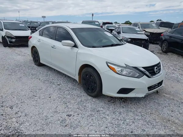 1N4AL3AP7HN344115 2017 NISSAN ALTIMA - Image 1